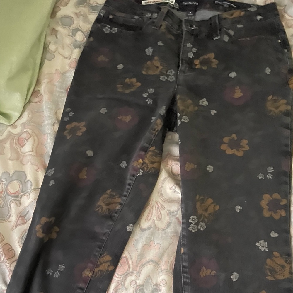 Black flowery skinny jeans size 4